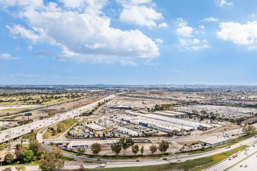 More Photos Of 19603 Figueroa St, Carson Warehouse For Lease