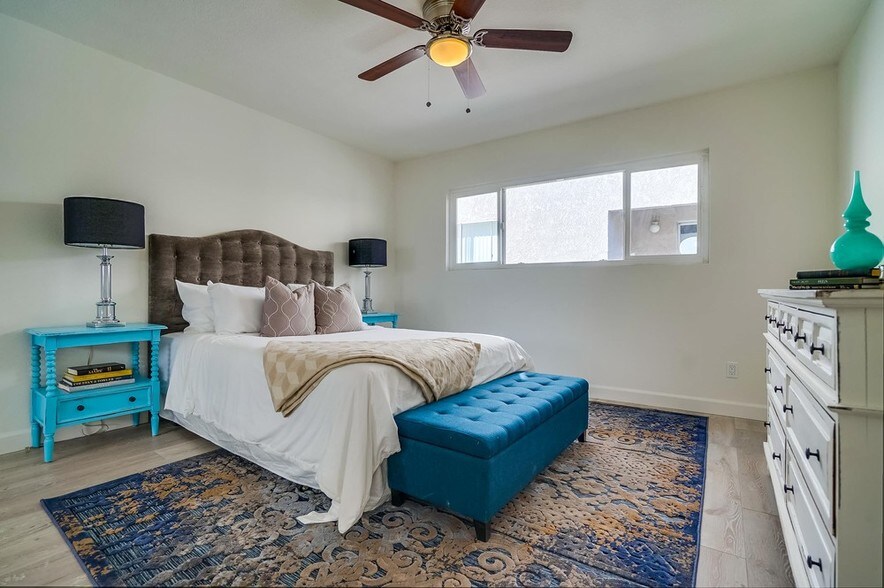 More Photos Of 1512 Sherman Pl, Long Beach Apartments For Sale