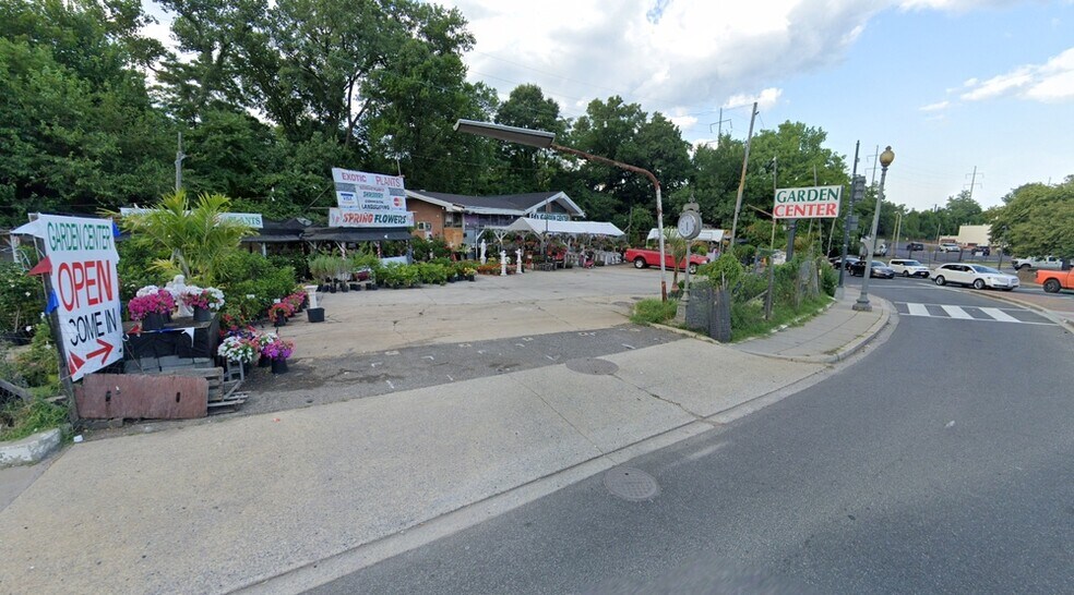 More Photos Of 1720 New York Ave NE, Washington Land For Lease