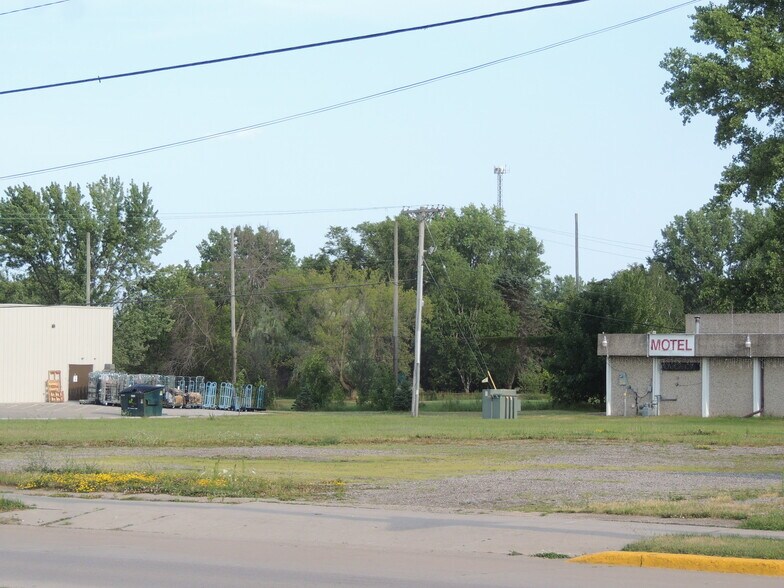 More Photos Of 1110 E Main St, Omro Land For Sale