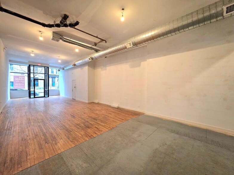 More Photos Of 1102 W 18th St., Chicago Apartments For Lease