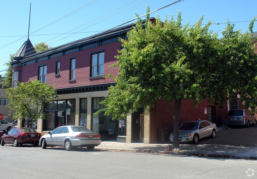 More Photos Of 201 W Richmond Ave, Richmond Storefront Retail Office For Lease