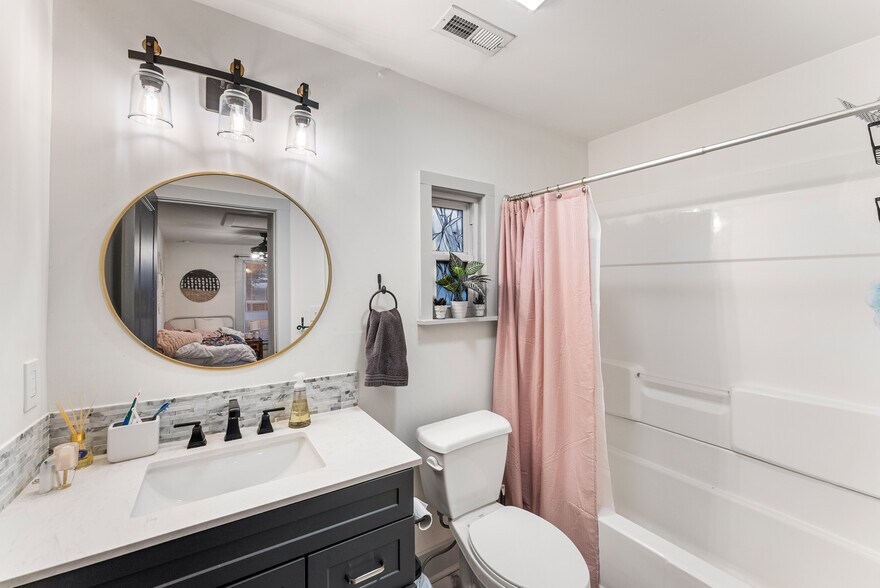 More Photos Of 1415 Highland Ave, Knoxville Multifamily For Sale