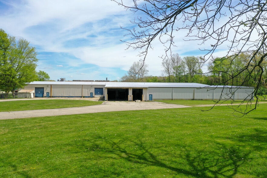 More Photos Of 9886 N Tudor Rd, Berrien Springs Warehouse For Sale