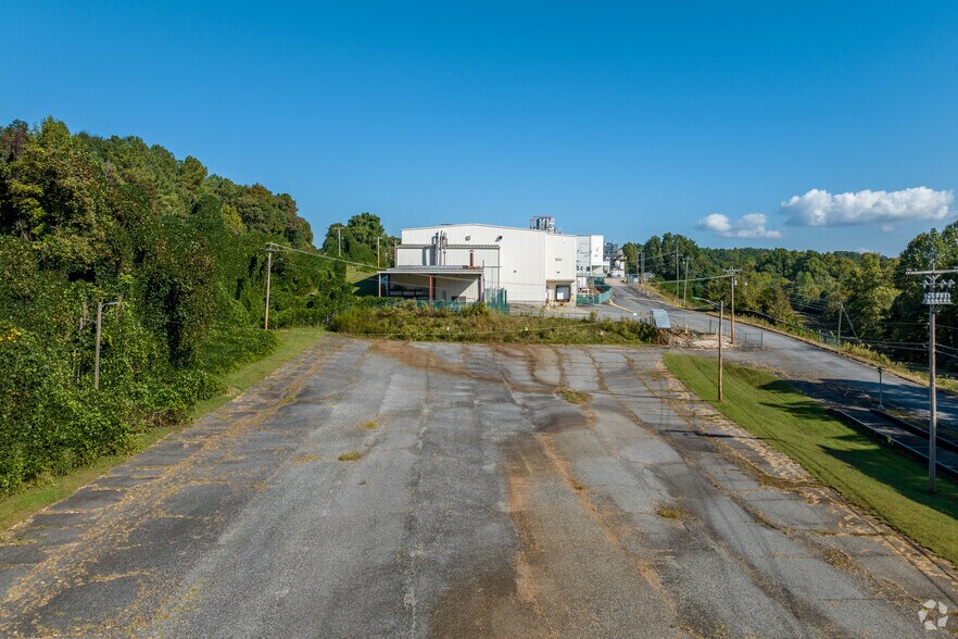 More Photos Of 212 Nuway Packing Dr, Forest City Food Processing For Sale