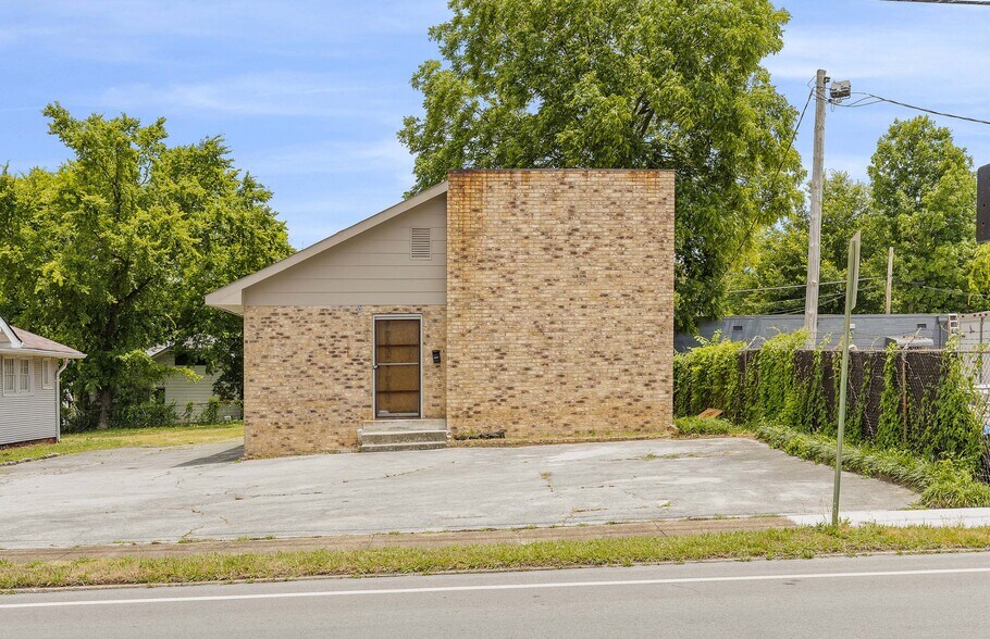 More Photos Of 2507 McCallie Ave, Chattanooga Office Residential For Sale