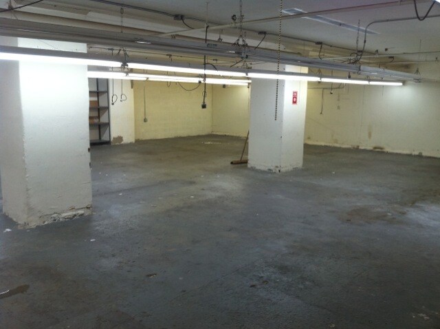 More Photos Of 4320 35th St, Long Island City Warehouse For Lease