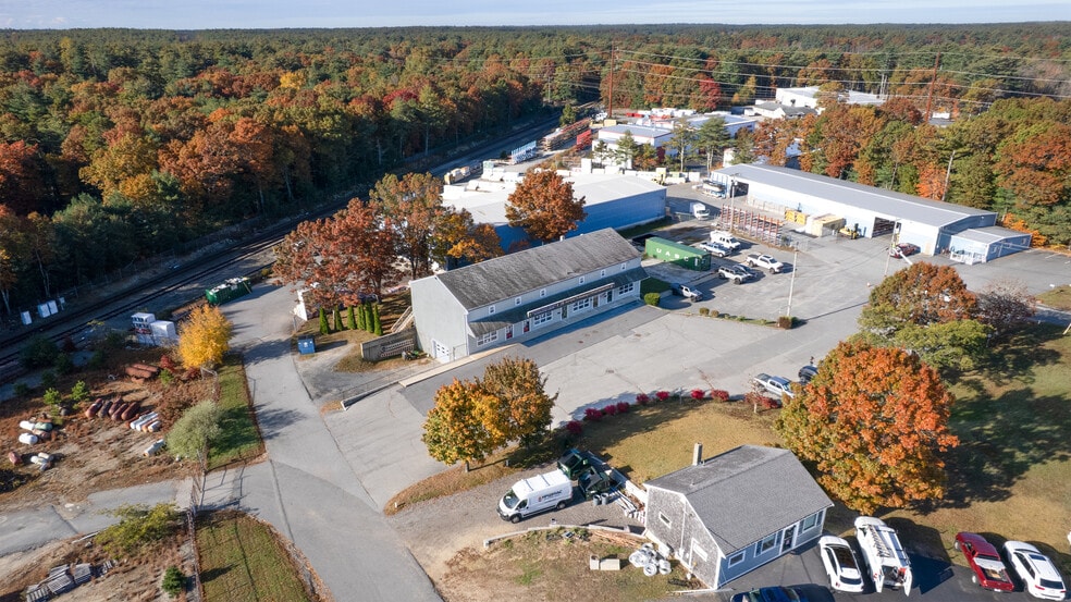 More Photos Of 114 Pembroke St, Kingston Storefront Retail Residential For Sale