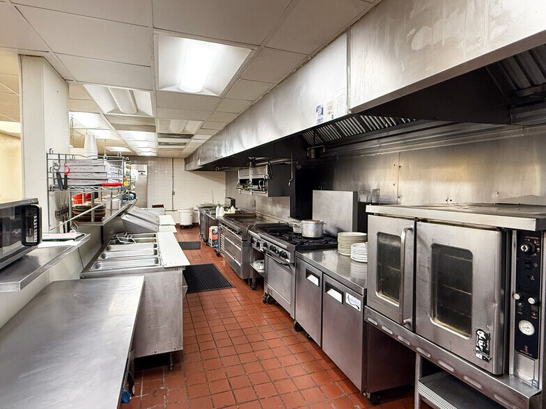 More Photos Of 7843 North Point Blvd, Winston-Salem Restaurant For Sale