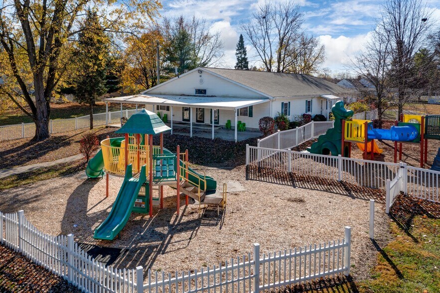 More Photos Of 100 Obetz Rd, Columbus Daycare Center For Sale