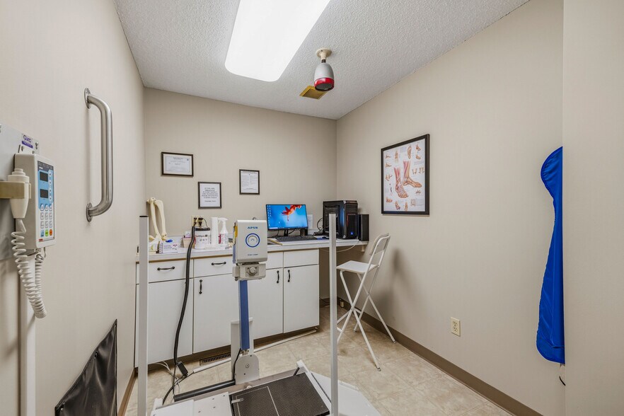 More Photos Of 690 Davison Rd, Lockport Office For Sale