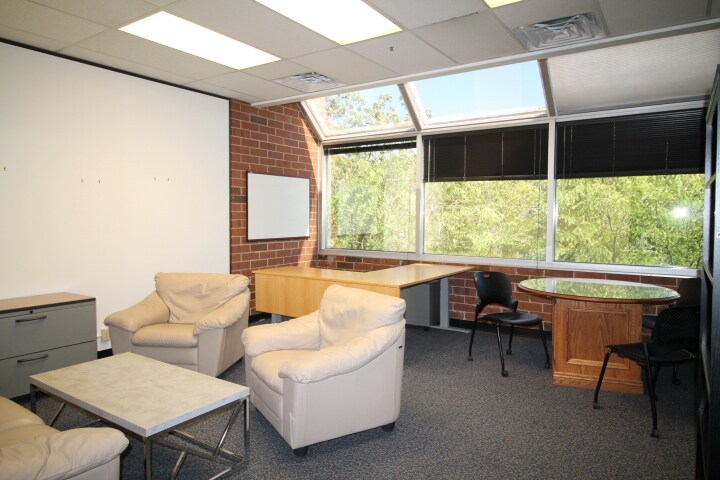More Photos Of 3760 Highland Dr, Salt Lake City Office For Sale