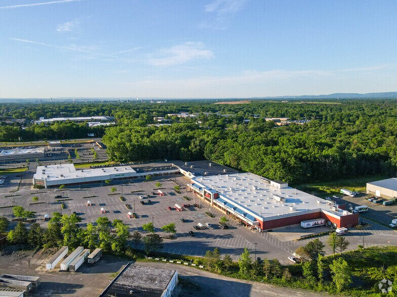 More Photos Of 1892 Central Ave, Albany Storefront For Sale