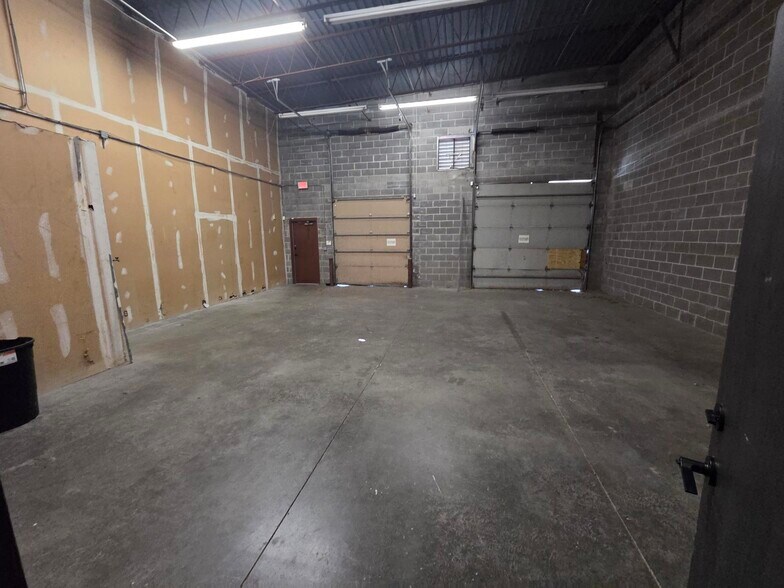 More Photos Of 1628-1652 N Corrington Ave, Kansas City Unknown For Lease