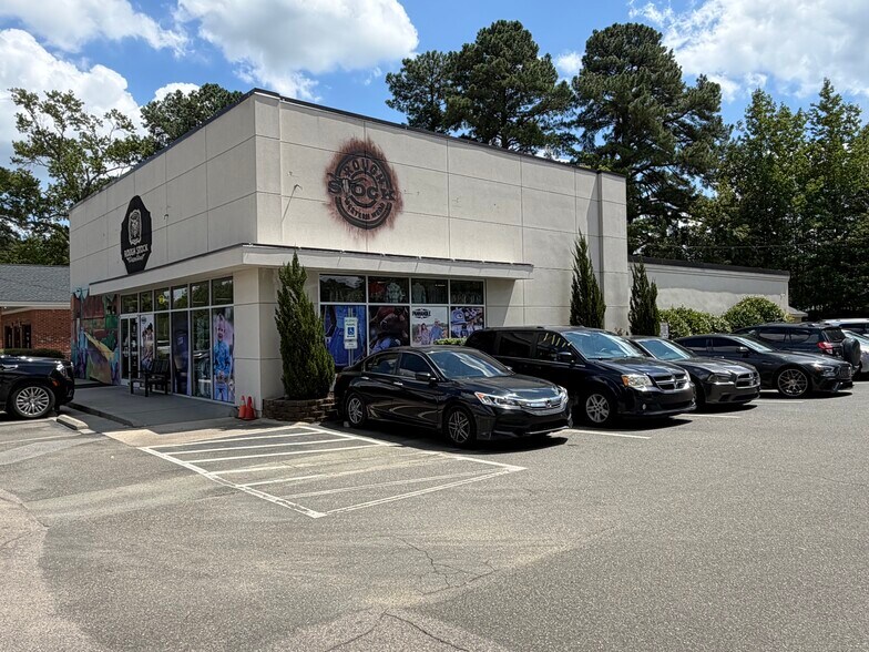 More Photos Of 5521 Western Blvd, Raleigh Freestanding For Lease
