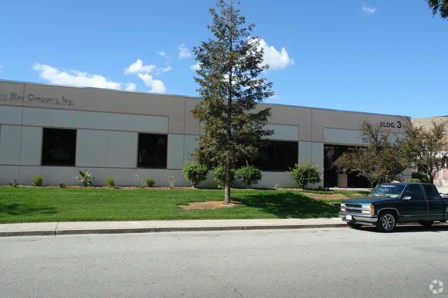 More Photos Of 3565 Charter Park Dr, San Jose Manufacturing For Sale
