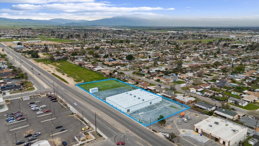 Primary Photo Of 6701 Niles St, Bakersfield Daycare Center For Sale