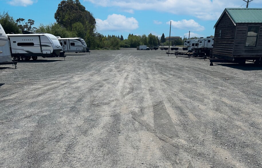 More Photos Of 5500 Old Redwood Hwy, Petaluma Land For Lease