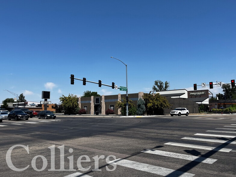 More Photos Of 3602 W Chinden Blvd, Garden City Freestanding For Lease