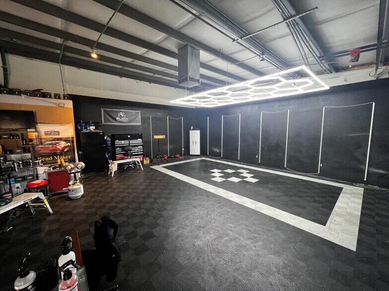 More Photos Of 1666 E Cypress Ave, Redding Office For Lease