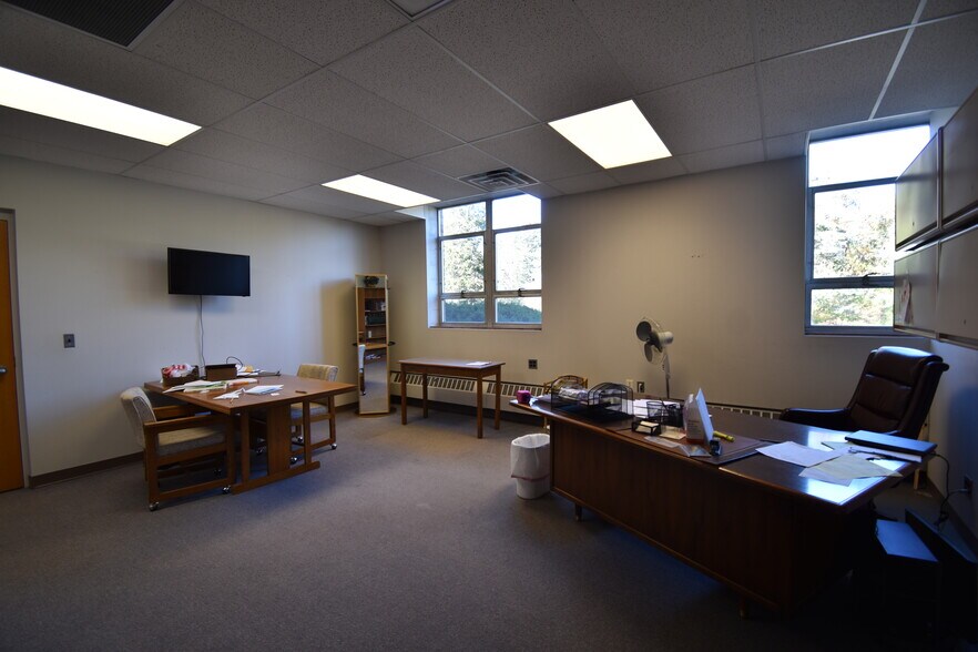 More Photos Of 165 E Square Lake Rd, Bloomfield Hills Religious Facility For Sale