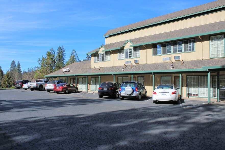More Photos Of 18701 Tiffeni Dr, Twain Harte Office For Lease
