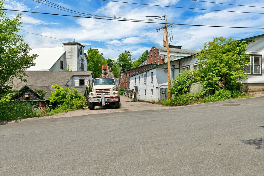 More Photos Of 6 Mill St, Ashland Industrial For Sale