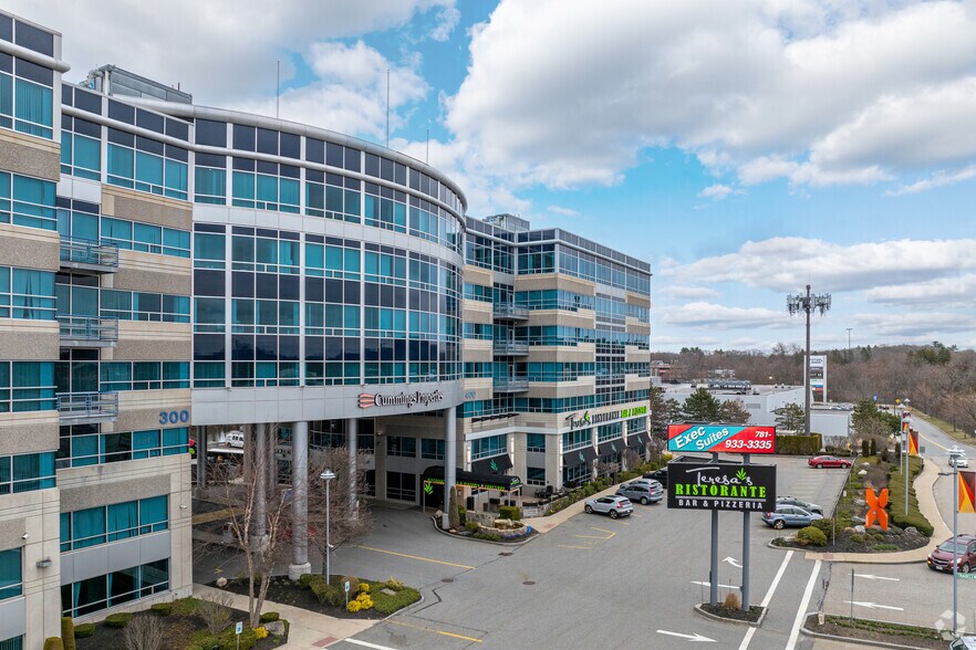 More Photos Of 300 Trade Center, Woburn Office For Lease