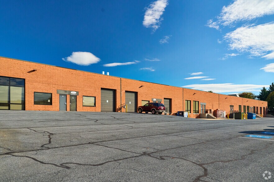 More Photos Of 5107 Pegasus Ct, Frederick Research And Development For Lease