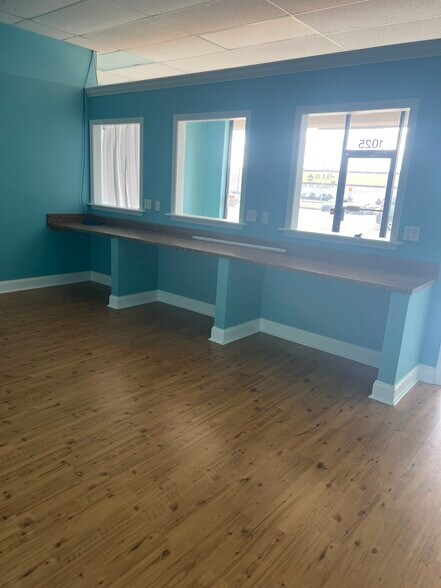 More Photos Of 1017-1029 N Westover Blvd, Albany Unknown For Lease