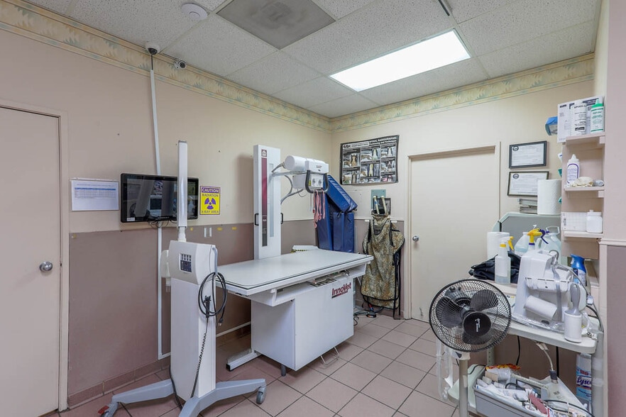 More Photos Of 4601-4611 N Rancho Dr, Las Vegas Unknown For Lease