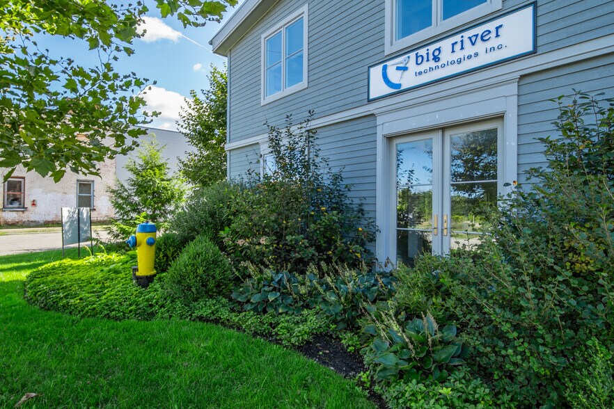 More Photos Of 60 Mill St, Gananoque Medical For Lease