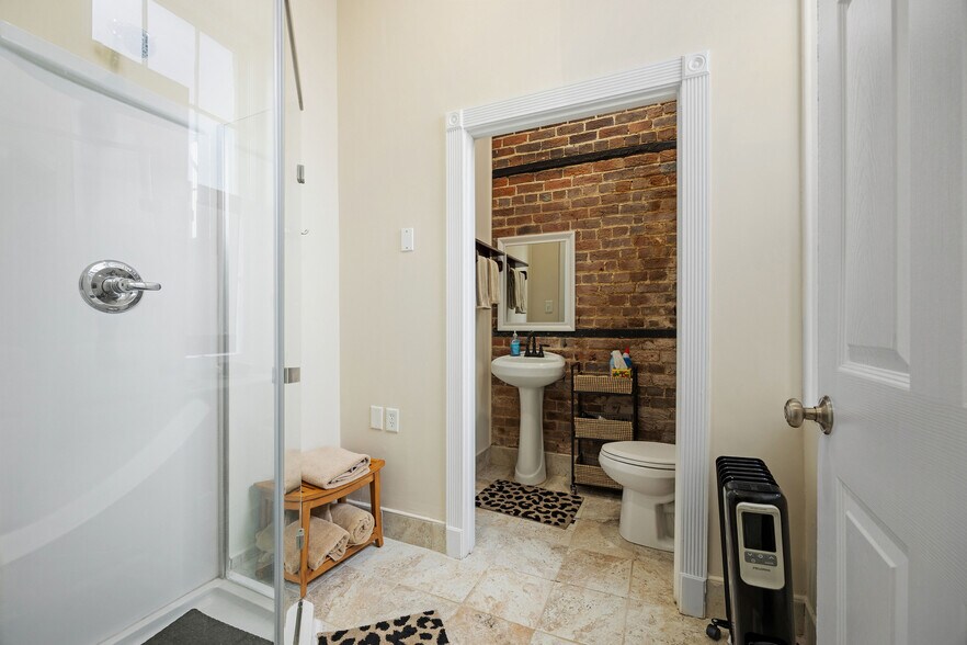 More Photos Of 23-25 W Old St, Petersburg Apartments For Sale