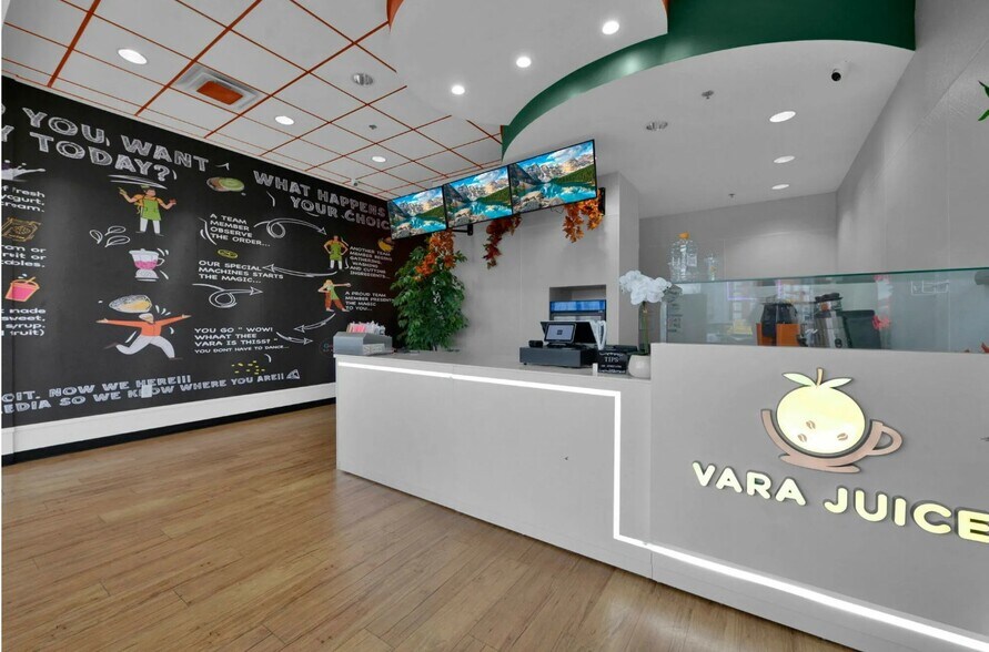 More Photos Of 2017-2035 Polaris Pky, Columbus Storefront For Lease