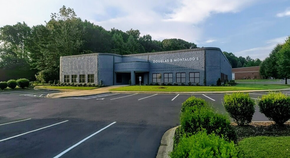 More Photos Of 3400 Latrobe Dr, Charlotte Flex For Sale