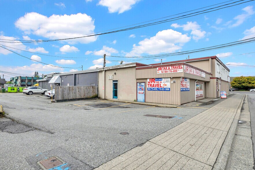 More Photos Of 2518 Clearbrook Rd, Abbotsford Apartments For Lease