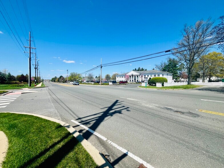 More Photos Of 239 Prospect Plains Rd, Monroe Township Medical For Lease