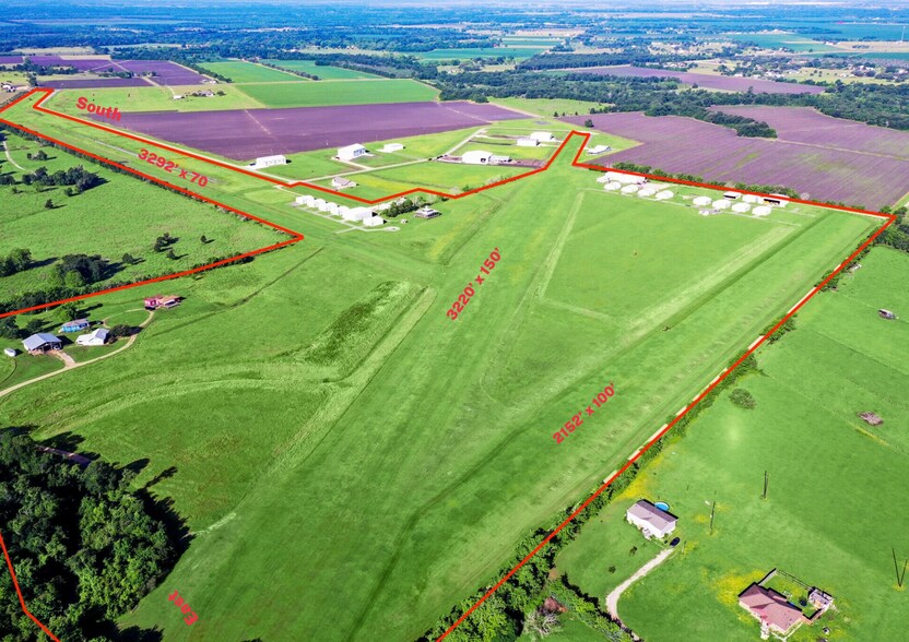 More Photos Of 4695 Gloster Ln, Sealy Airport For Sale