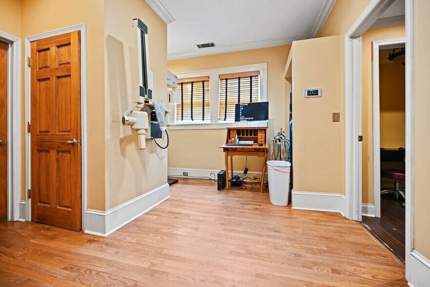 More Photos Of 1624 NE Piedmont Ave, Atlanta Medical For Sale