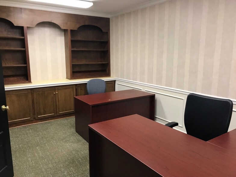More Photos Of 1600 St Julian Pl, Columbia Office For Lease