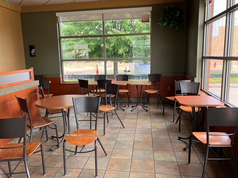 More Photos Of 772 W Bay St, East Tawas Restaurant For Sale