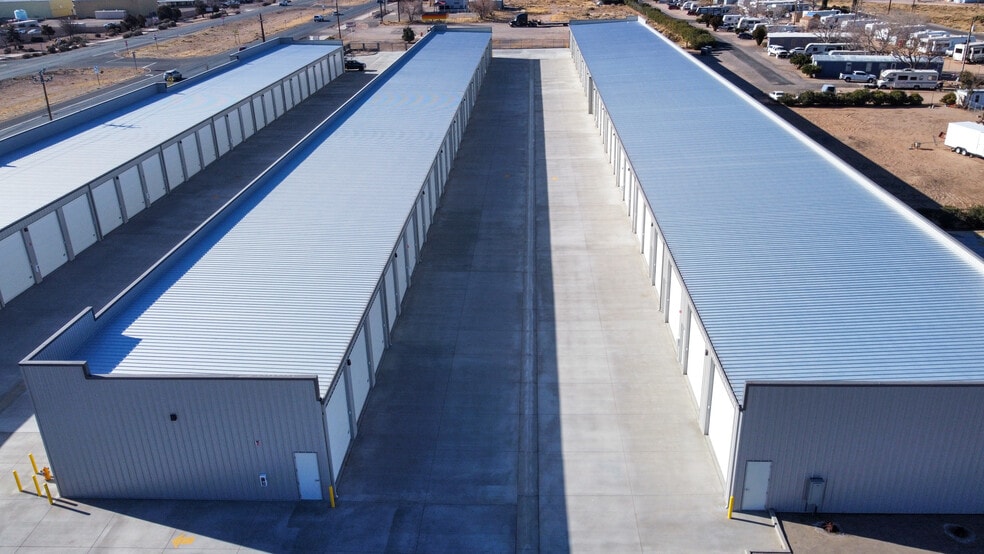 More Photos Of 3645 Andy Devine Ave, Kingman Specialty For Sale