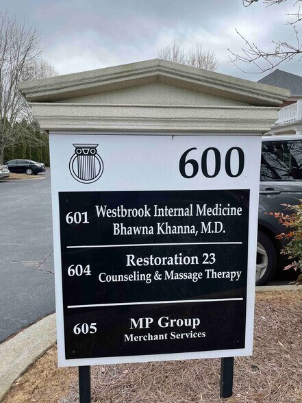 More Photos Of 3950 Cobb Pky NW, Acworth Office For Lease