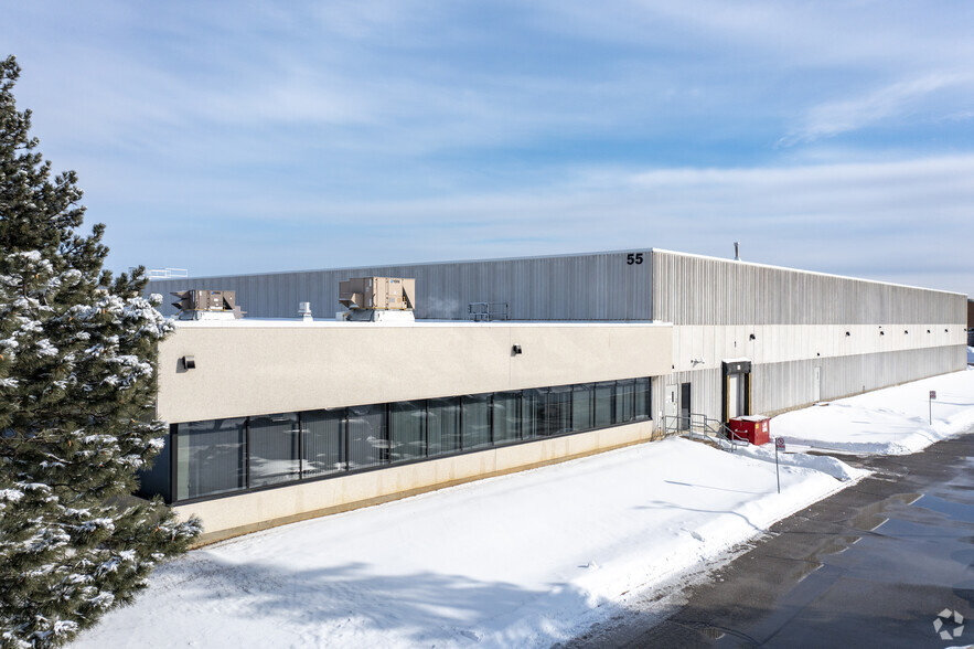 Primary Photo Of 55 E Beaver Creek Rd, Richmond Hill Warehouse For Lease