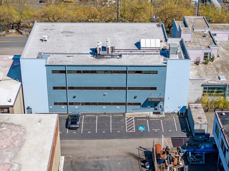 More Photos Of 4241 21st Ave W, Seattle Office For Lease