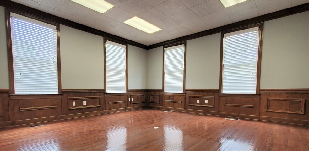 More Photos Of 7412 Chapel Hill Rd, Raleigh Office For Lease