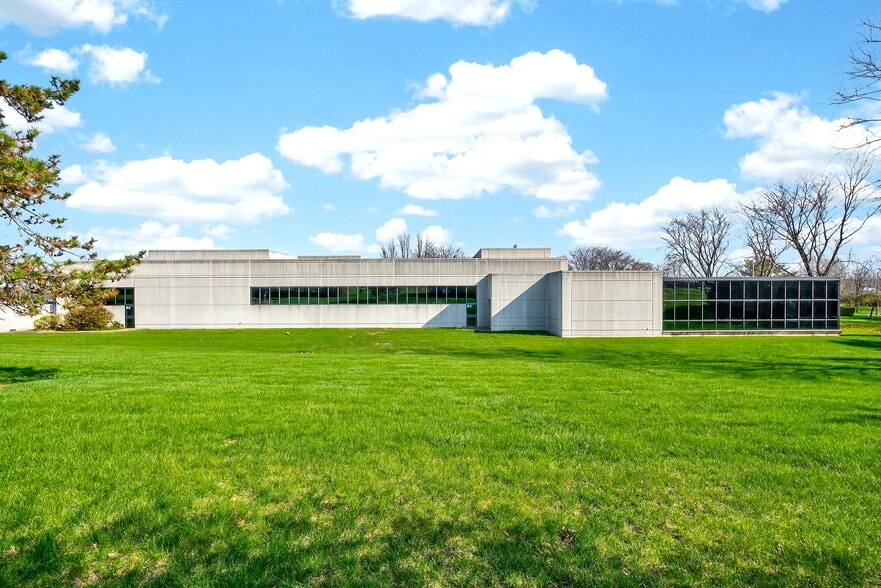 More Photos Of 1875 Founders Dr, Dayton Warehouse For Sale