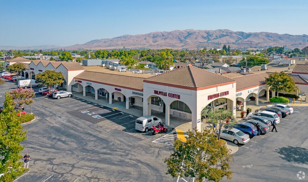 More Photos Of 301 W Calaveras Blvd, Milpitas Freestanding For Lease