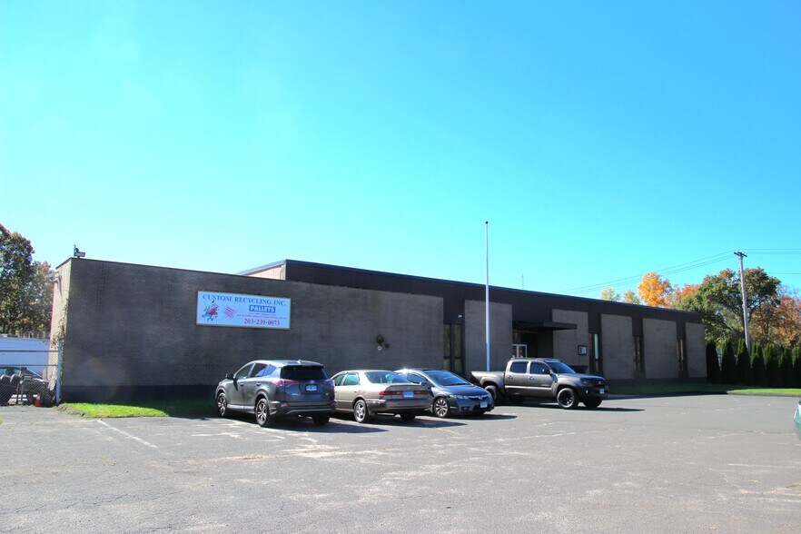 More Photos Of 85 Defco Park Rd, North Haven Manufacturing For Lease