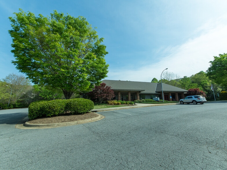 More Photos Of 900A Centrepark Dr, Asheville Medical For Sale